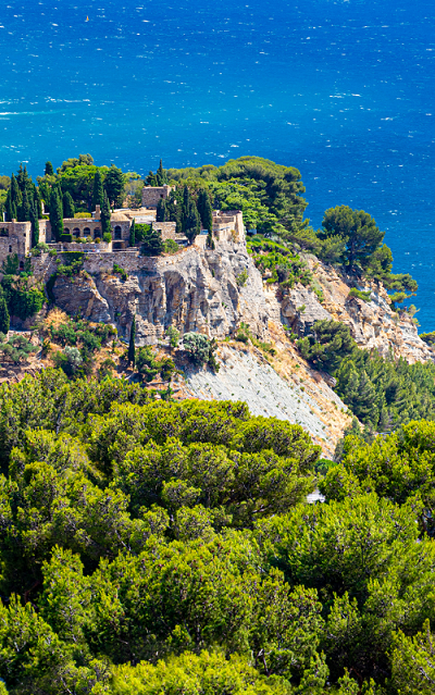 Guided Tours and Walks in Cassis