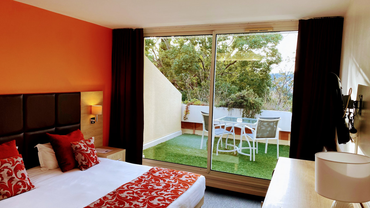 CHAMBRE - © PAMELA CHAMBRE