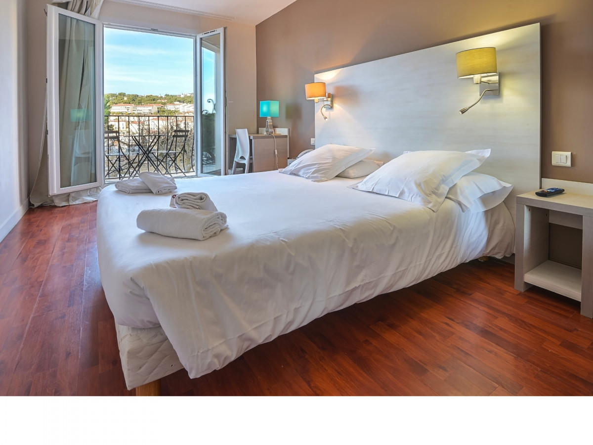 13T1000075_1_HD.jpg - © Inter Hôtel Cassitel 13T1000075_1_HD.jpg