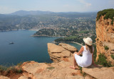 1H tour by car with driver: Cassis and its must-sees