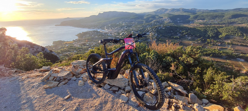1/2 day mountain bike hire in Cassis France and the Calanques National Park