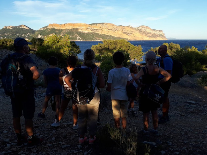 Randonnée Cassis- Balade guidée au crépuscule aux portes des calanques