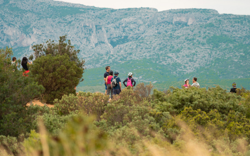 Route des Crêtes on Sunday: E-mountain bike hire in Cassis France