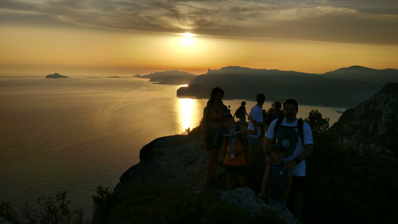 Evening event: Guided walk at the gates of the Calanques with panoramic view of the fireworks.